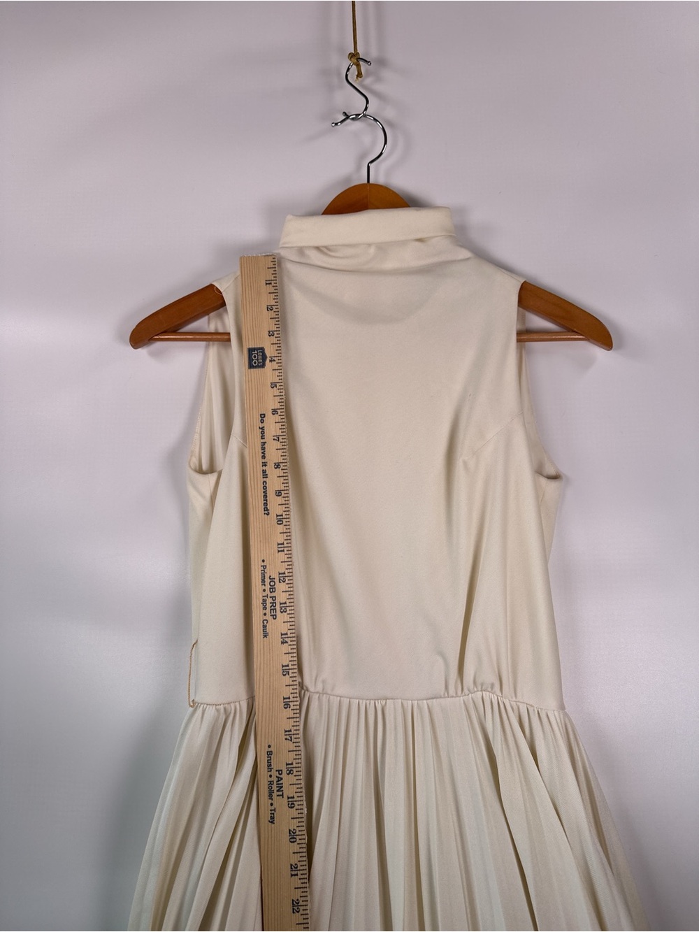 Mollie Parnis Neusteters Pleated Mock Neck Maxi Dress Cream Size 4 - Picture 15 of 16